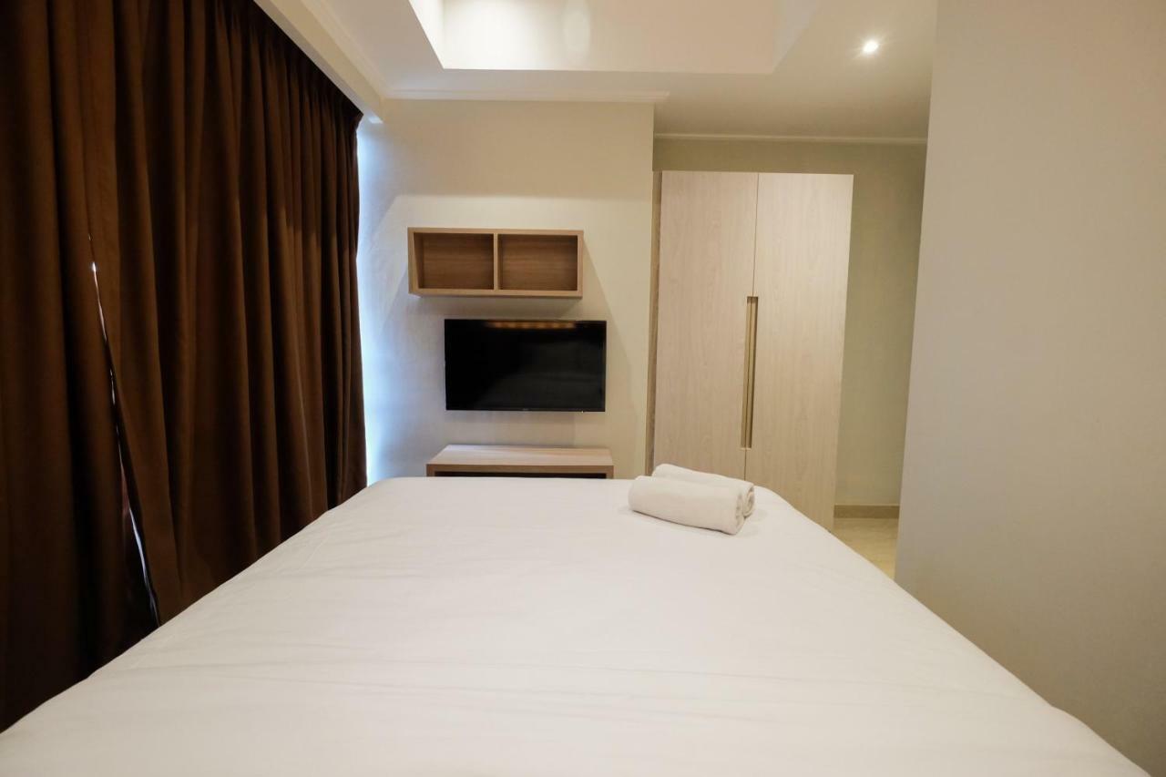 Comfortable&Modern 2BR Menteng Park Apartment By Travelio Giacarta Esterno foto